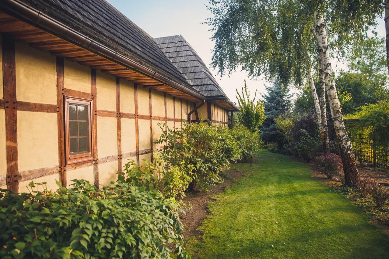 Mak Bed & Breakfast Murowana Goślina Exterior foto